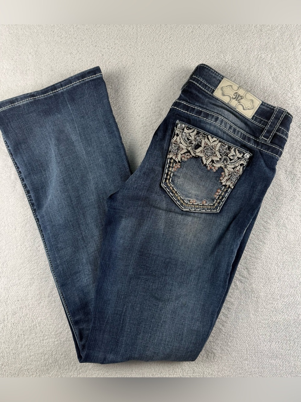 Miss Me Jeans Chloe Boot Cut Size 30x34 Medium Wash Embellished Pocket Denim